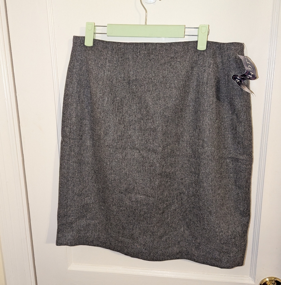 Vintage NWT gray wool skirt